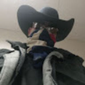 Meet your Posher, Luis